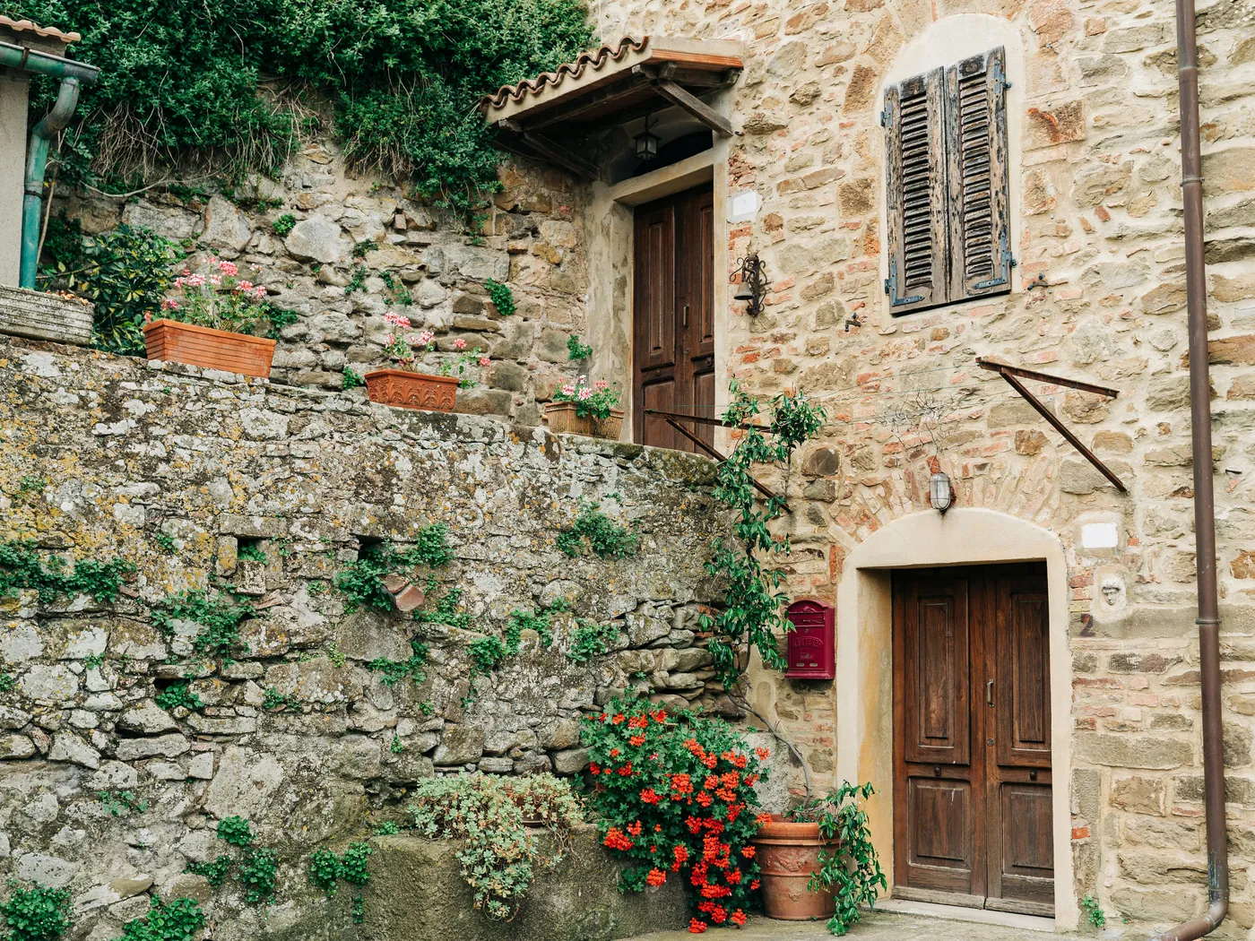 L'arte della costruzione in pietra a secco: conoscenze e tecniche
